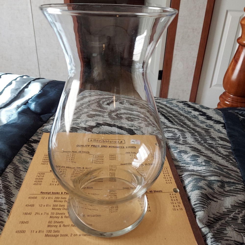 Clear vase